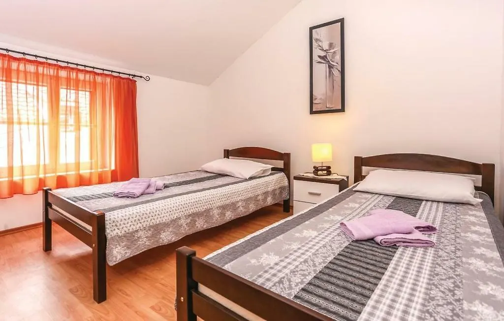 Apartman Luka Каштела Дом отдыха