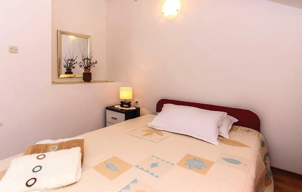 Apartman Luka Каштела Дом отдыха